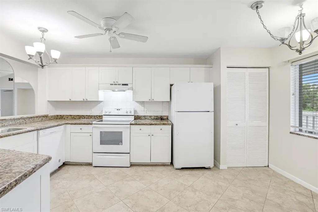 260 Belina DR 12 NAPLES, FL 34104