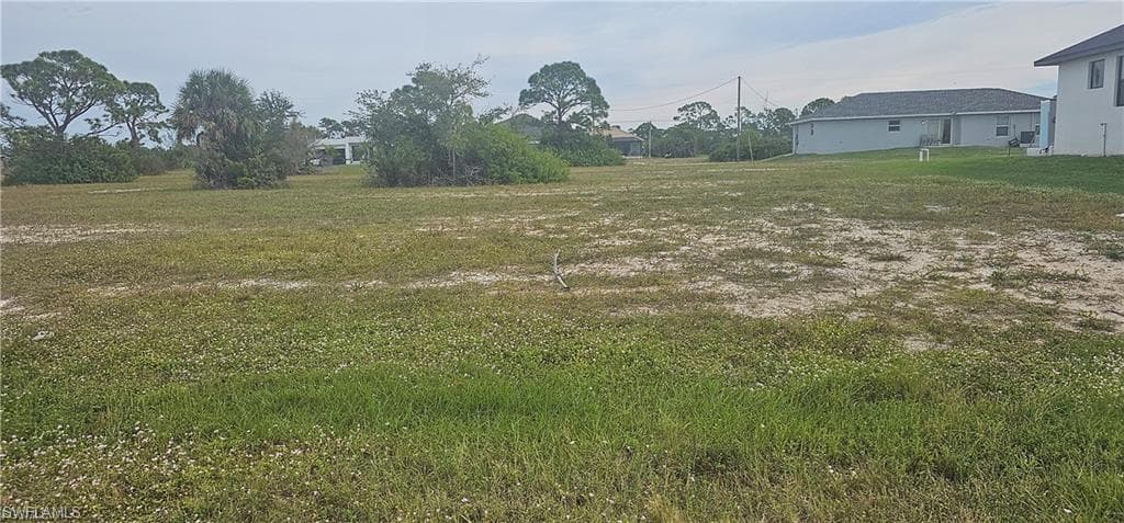 3213 NW 41st PL CAPE CORAL, FL 33993