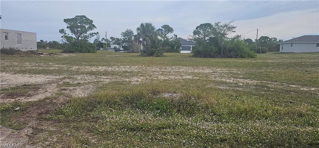 3217 NW 41st PL CAPE CORAL, FL 33993