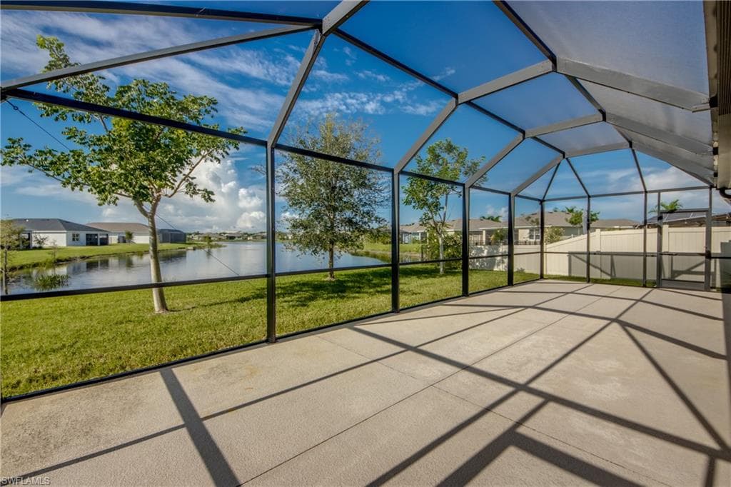 8832 Cascade Price CIR NORTH FORT MYERS, FL 33917