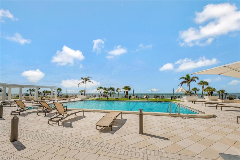 3215 Gulf Shore BLVD N 508N NAPLES, FL 34103