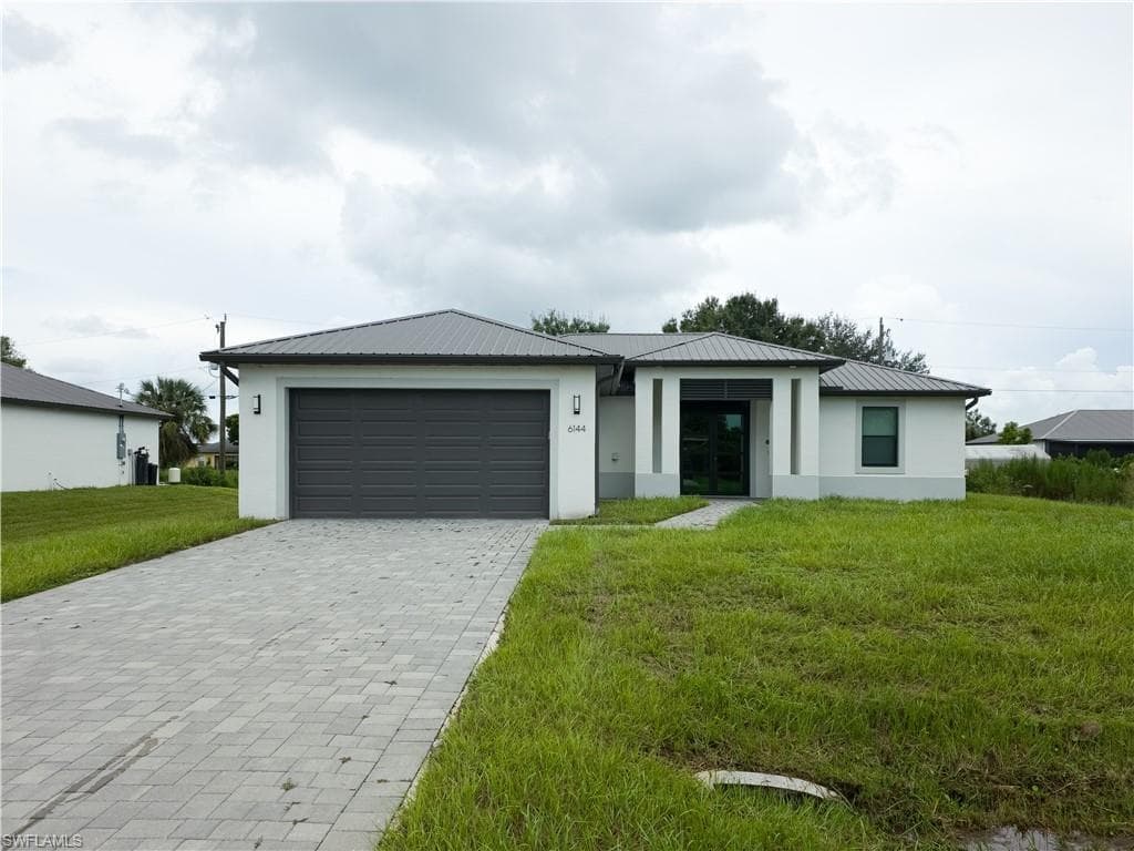 6144 Higgins AVE FORT MYERS, FL 33905