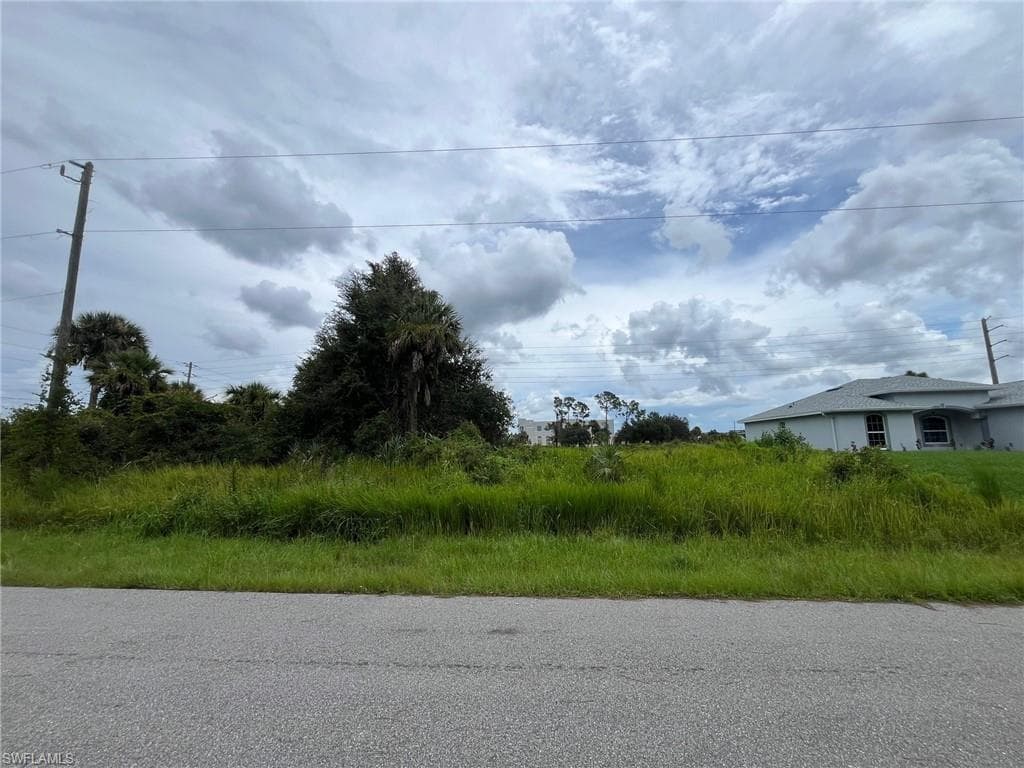 Maddock CIR NORTH PORT, FL 34286