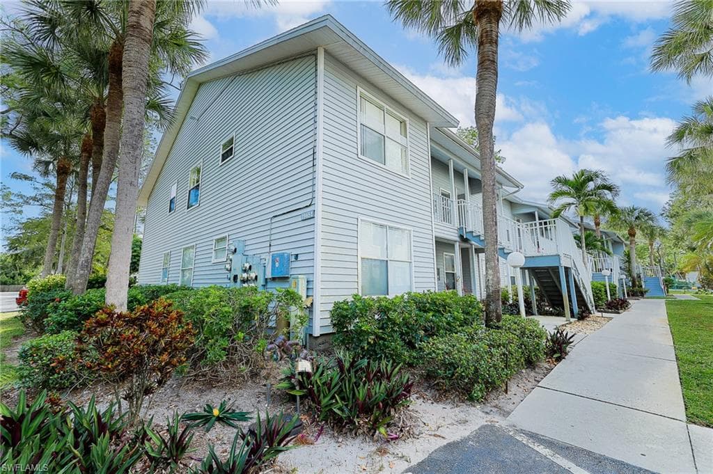1965 Courtyard WAY E206 NAPLES, FL 34112