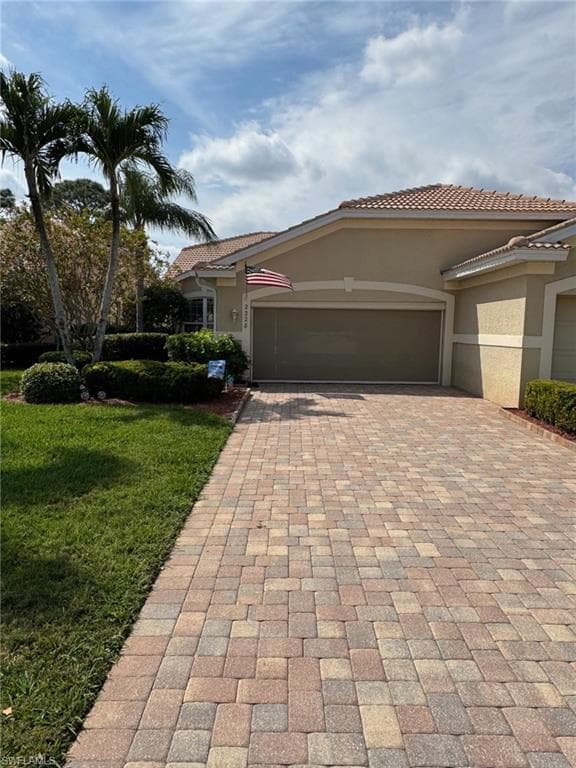 2228 Carnaby CT LEHIGH ACRES, FL 33973