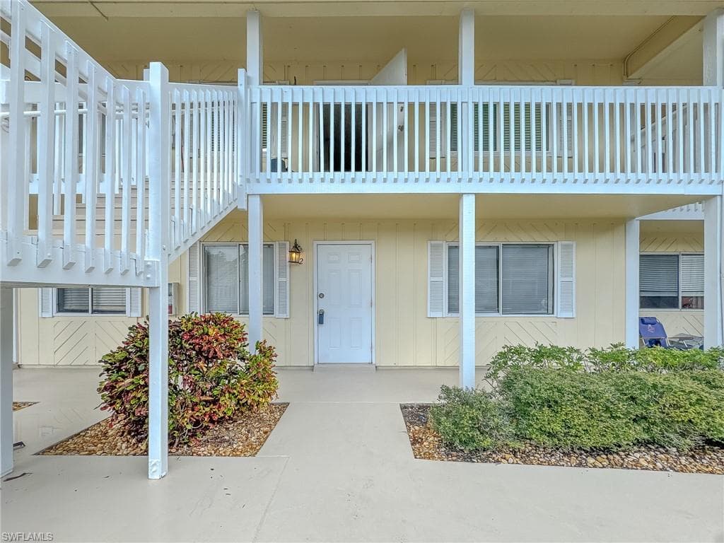 4631 Bayshore DR L2 NAPLES, FL 34112