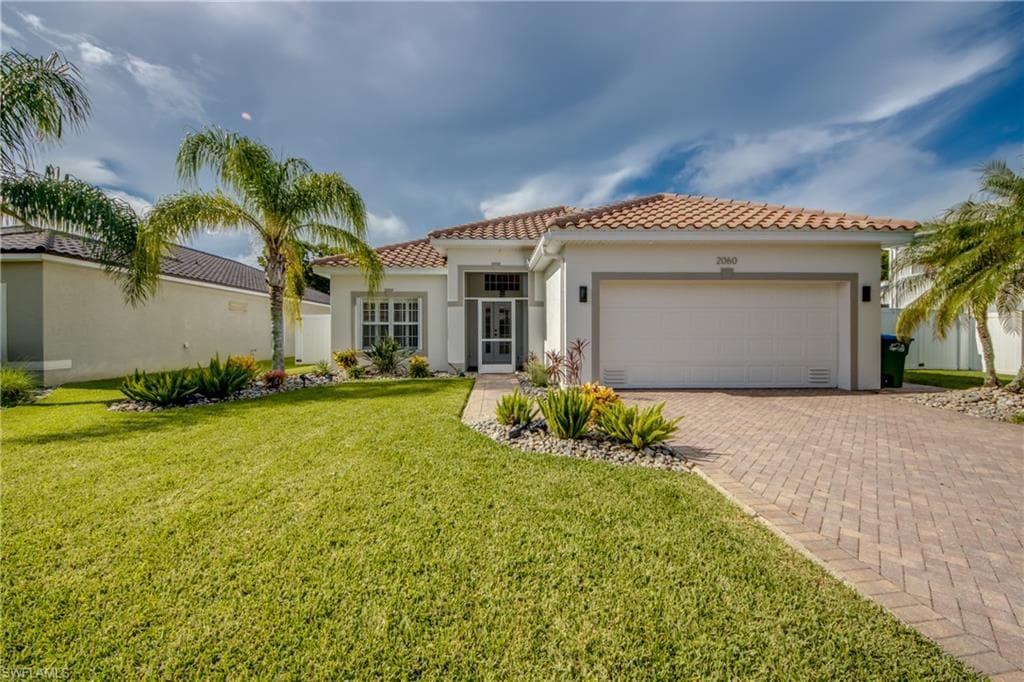 2060 Cape Heather CIR CAPE CORAL, FL 33991