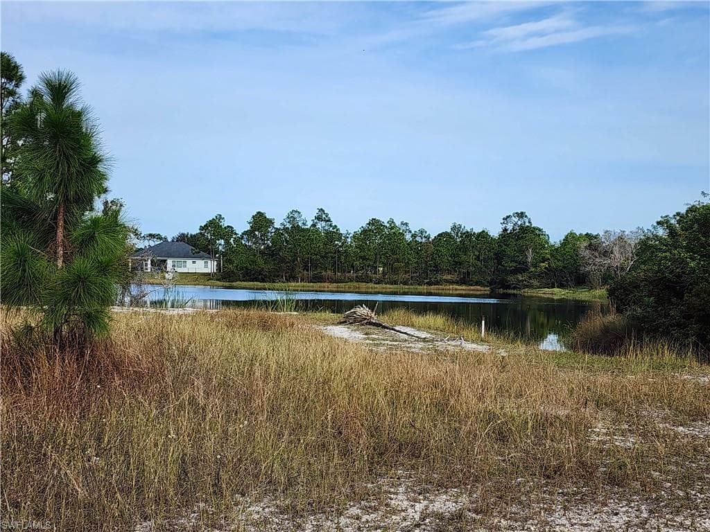 1230 Edelweiss ST E LEHIGH ACRES, FL 33974