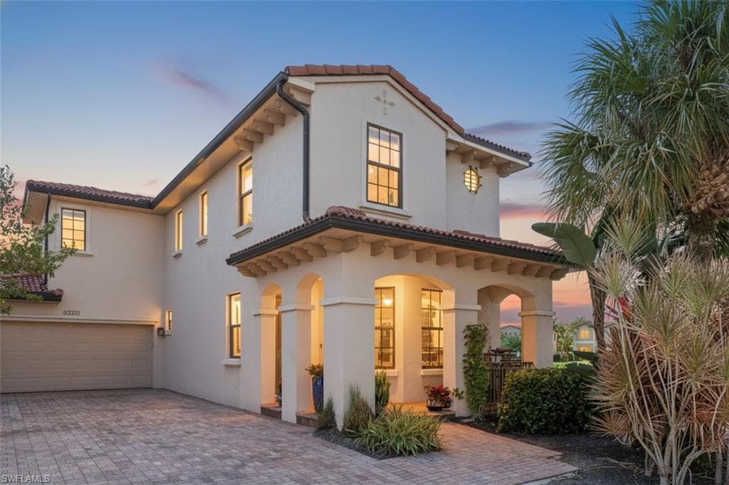 1252 Manado DR NAPLES, FL 34113