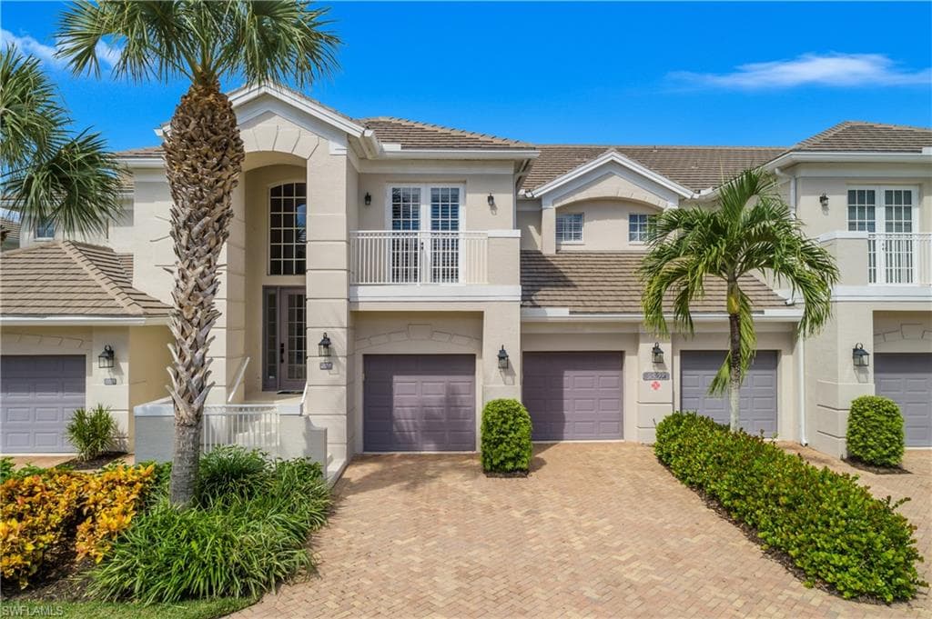 9597 Cypress Hammock CIR 201 ESTERO, FL 34135