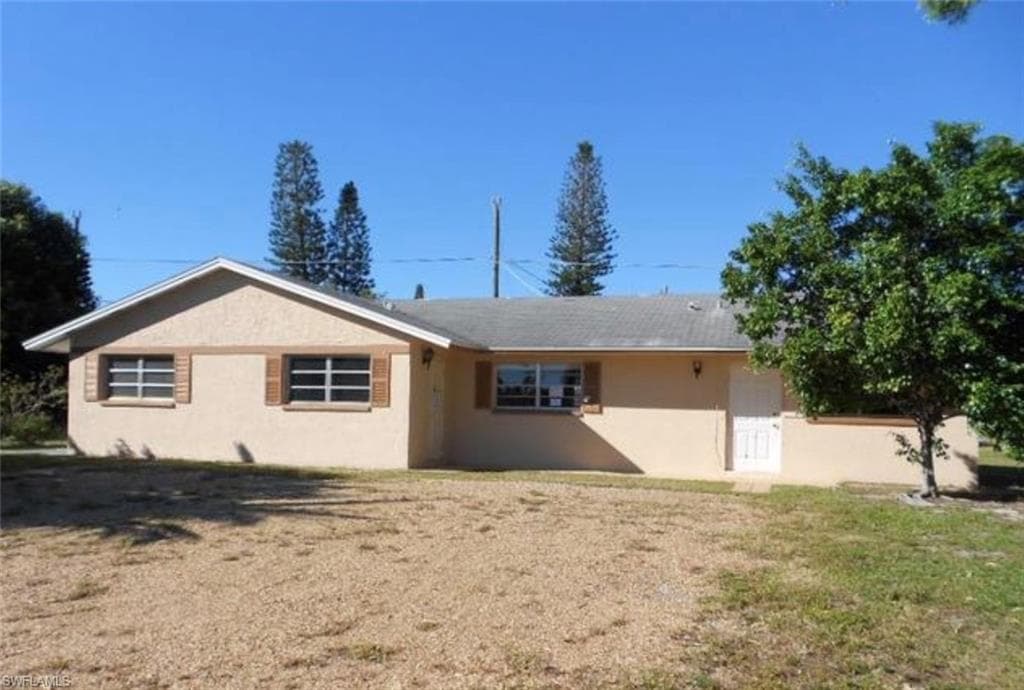 4783 Escobar AVE NAPLES, FL 34103