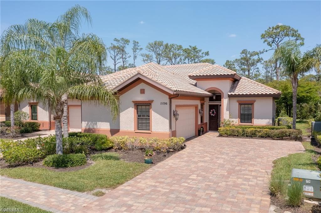 11096 Esteban DR FORT MYERS, FL 33912