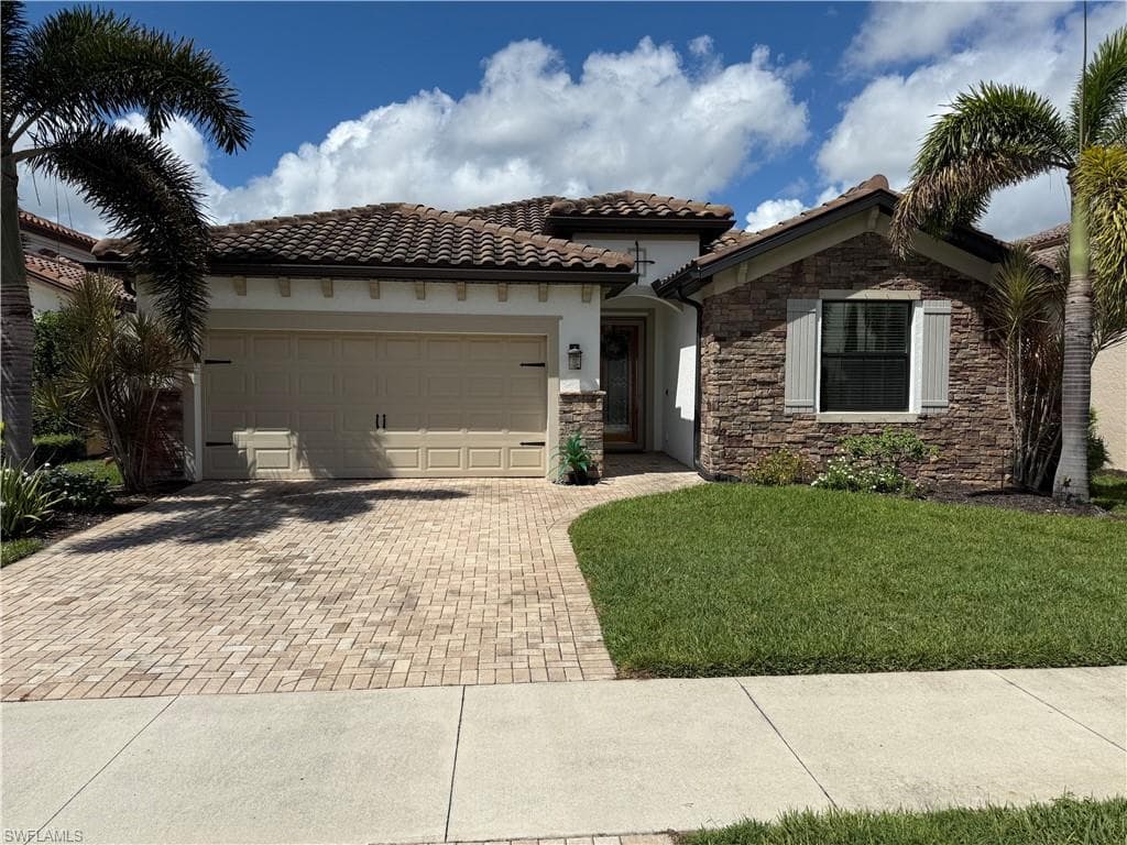 9317 Woodhurst DR NAPLES, FL 34120