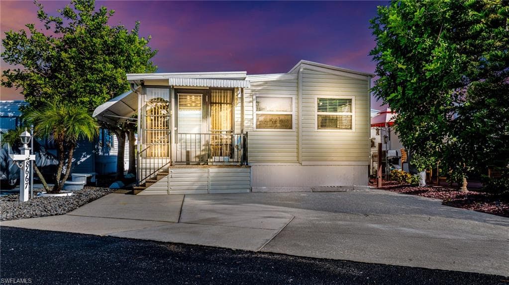 8667 Firwood DR ESTERO, FL 33928