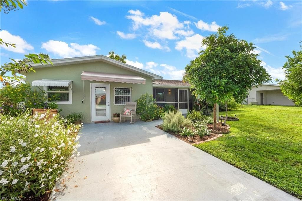 108 Contee DR LEHIGH ACRES, FL 33936