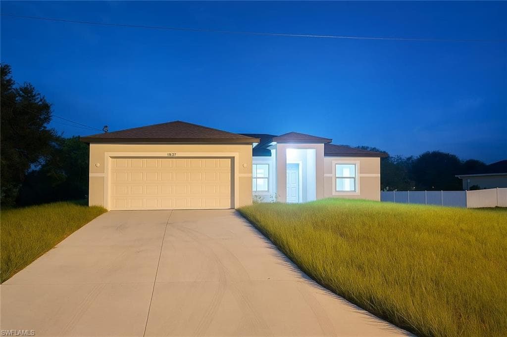 2502 28th ST SW LEHIGH ACRES, FL 33976