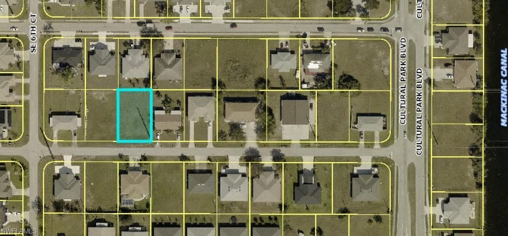 609 SE 8th TER CAPE CORAL, FL 33991