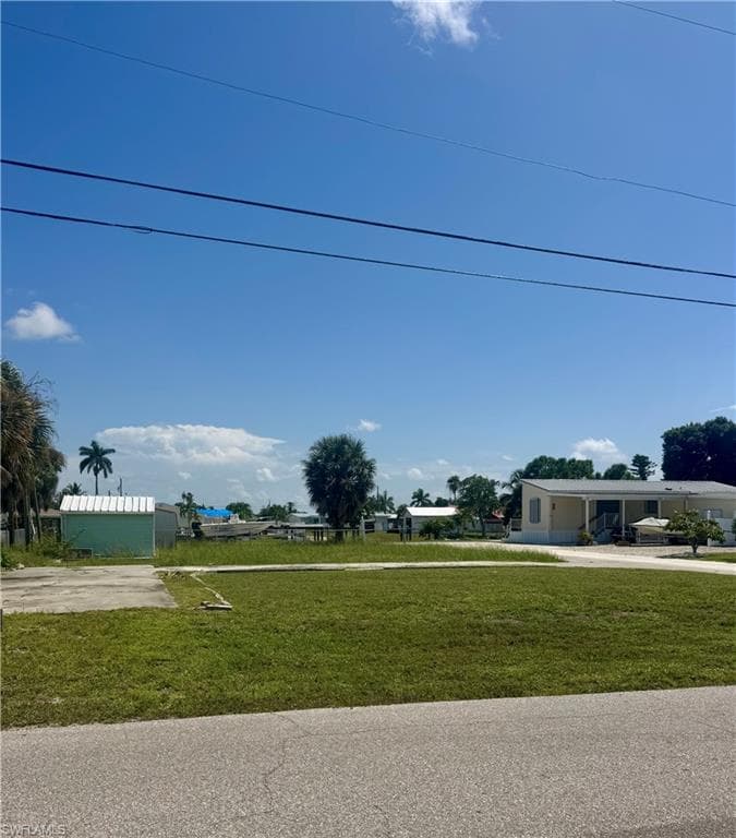 4765 Curlew DR ST. JAMES CITY, FL 33956