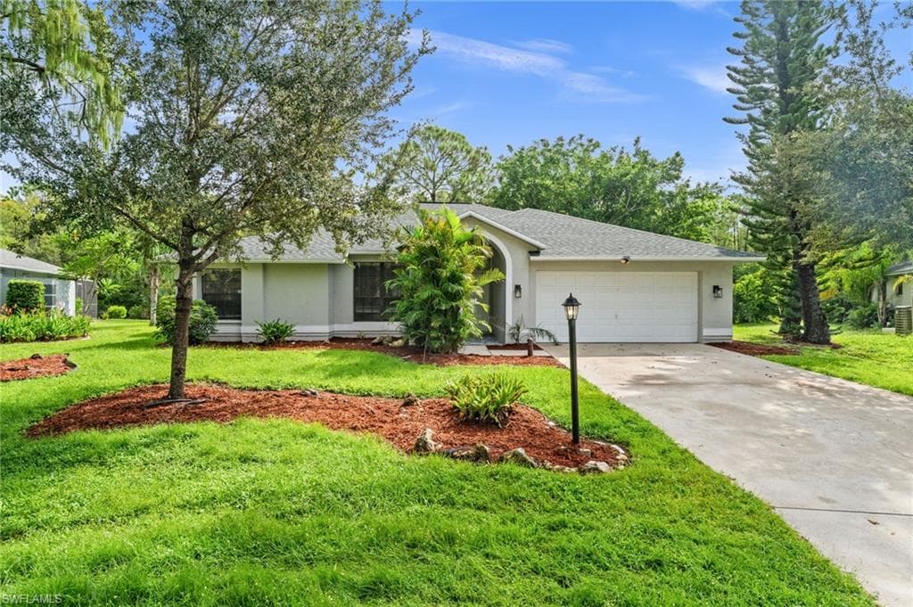 19245 Cypress Vista CIR FORT MYERS, FL 33967
