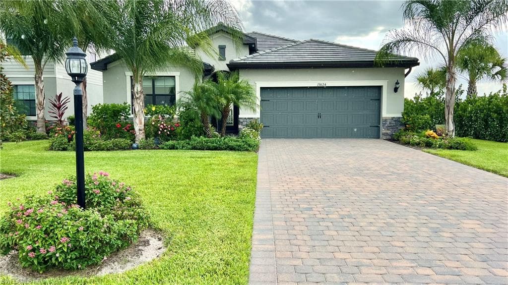 19824 Beechcrest PL ESTERO, FL 33928