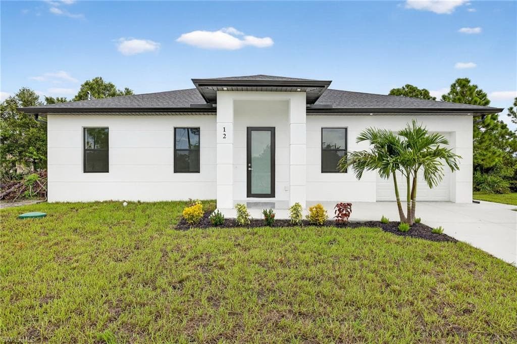 12 W 9th ST LEHIGH ACRES, FL 33972