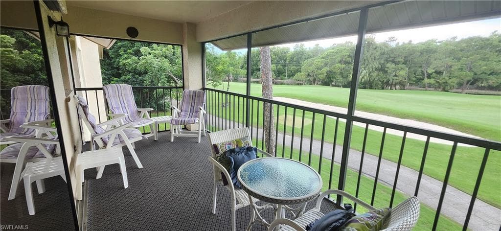 222 Fox Glen DR 4-222 NAPLES, FL 34104