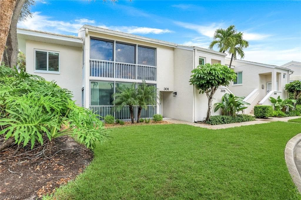 790 Willowbrook DR 305 NAPLES, FL 34108
