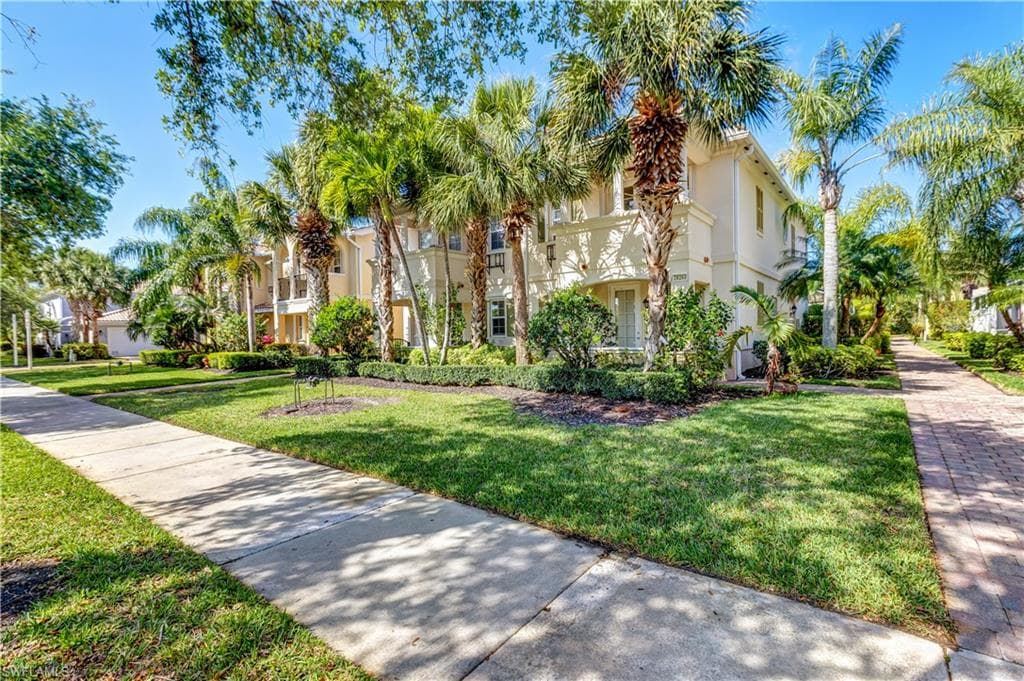 28260 Villagewalk CIR BONITA SPRINGS, FL 34135