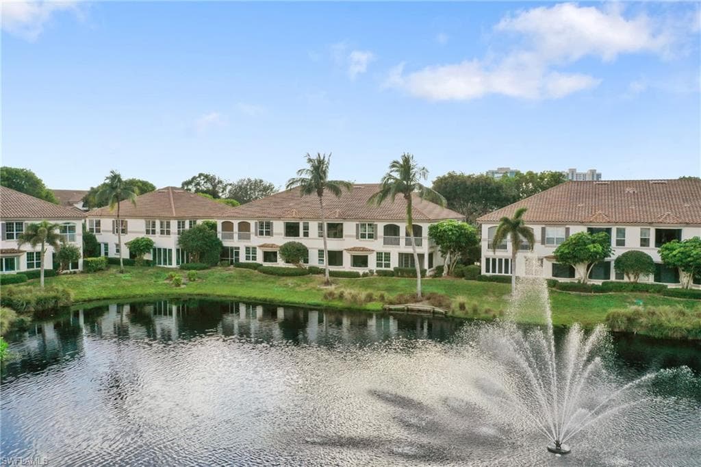 164 Colonade CIR 1307 NAPLES, FL 34103