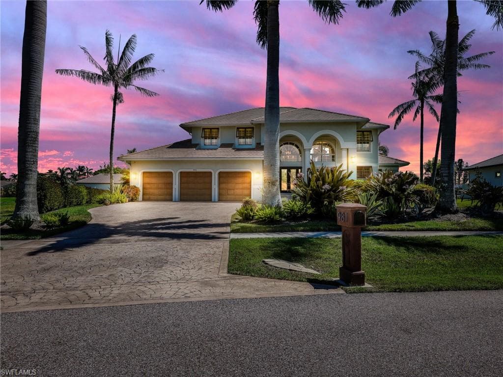 981 Inlet DR MARCO ISLAND, FL 34145