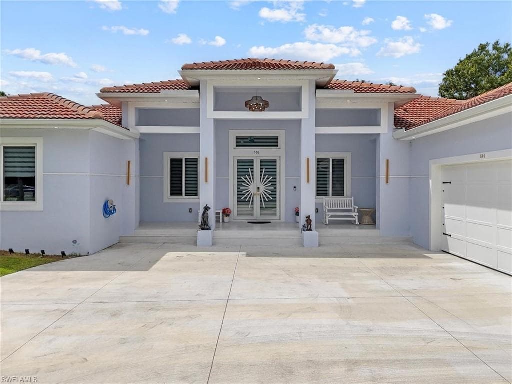 501 Thompson AVE LEHIGH ACRES, FL 33972