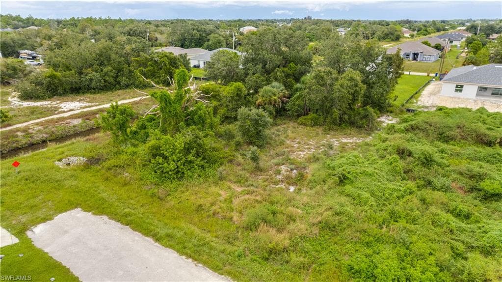 2518 54th ST SW LEHIGH ACRES, FL 33976