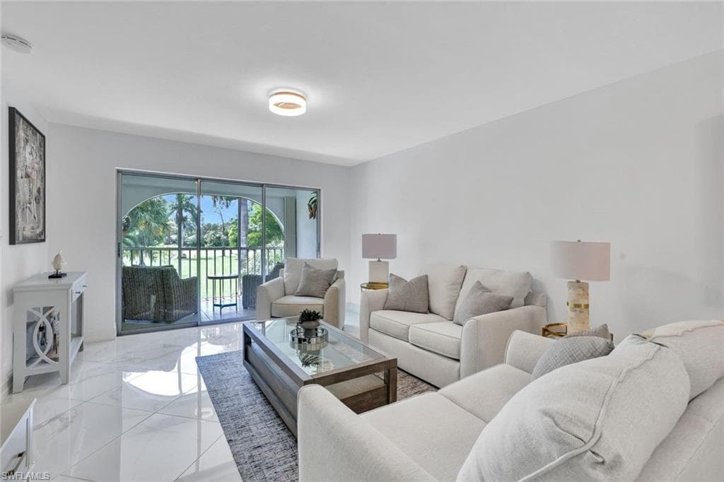 1055 Forest Lakes DR F203 NAPLES, FL 34105