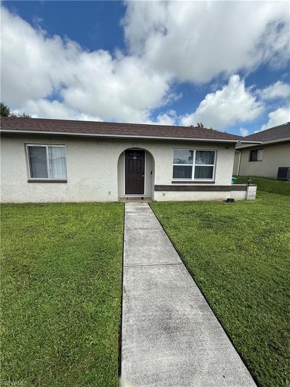 525 SE Van Loon TER CAPE CORAL, FL 33990