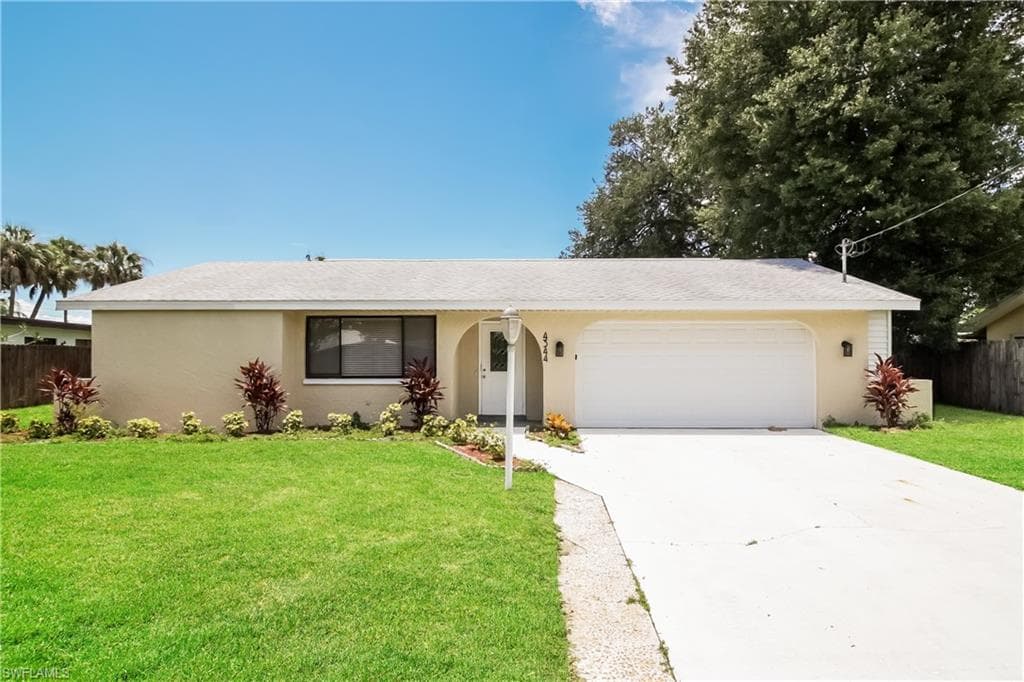 4344 Saint Clair AVE W NORTH FORT MYERS, FL 33903
