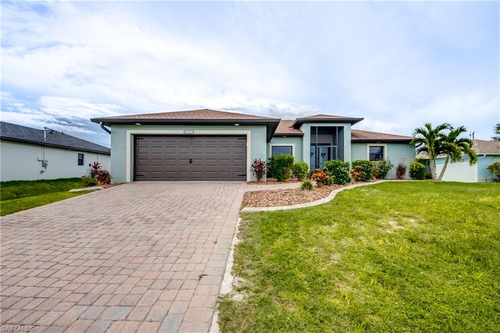 208 NW 14th ST CAPE CORAL, FL 33993
