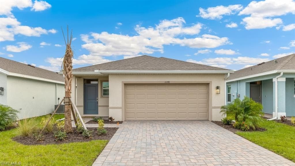 16792 ELKHORN CORAL DR NORTH FORT MYERS, FL 33903