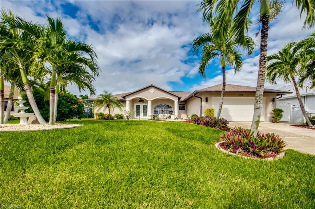 4222 SW 25th CT CAPE CORAL, FL 33914
