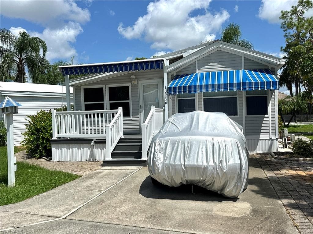 10936 Limpkin CIR ESTERO, FL 33928