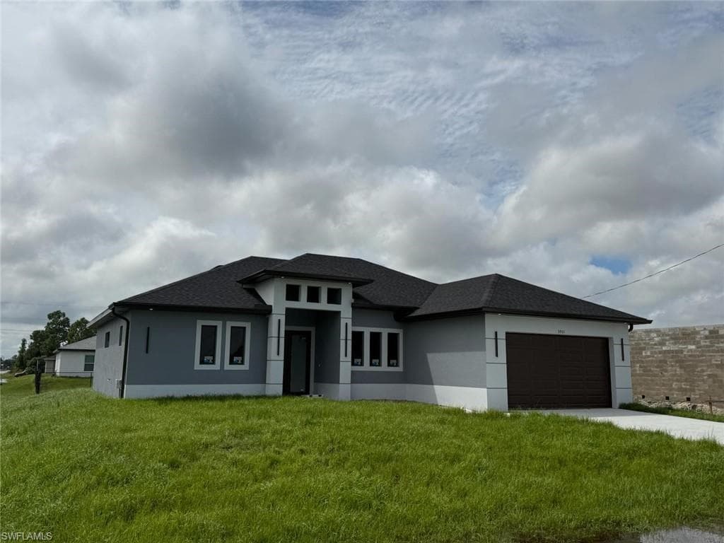 2705 45th ST SW LEHIGH ACRES, FL 33976