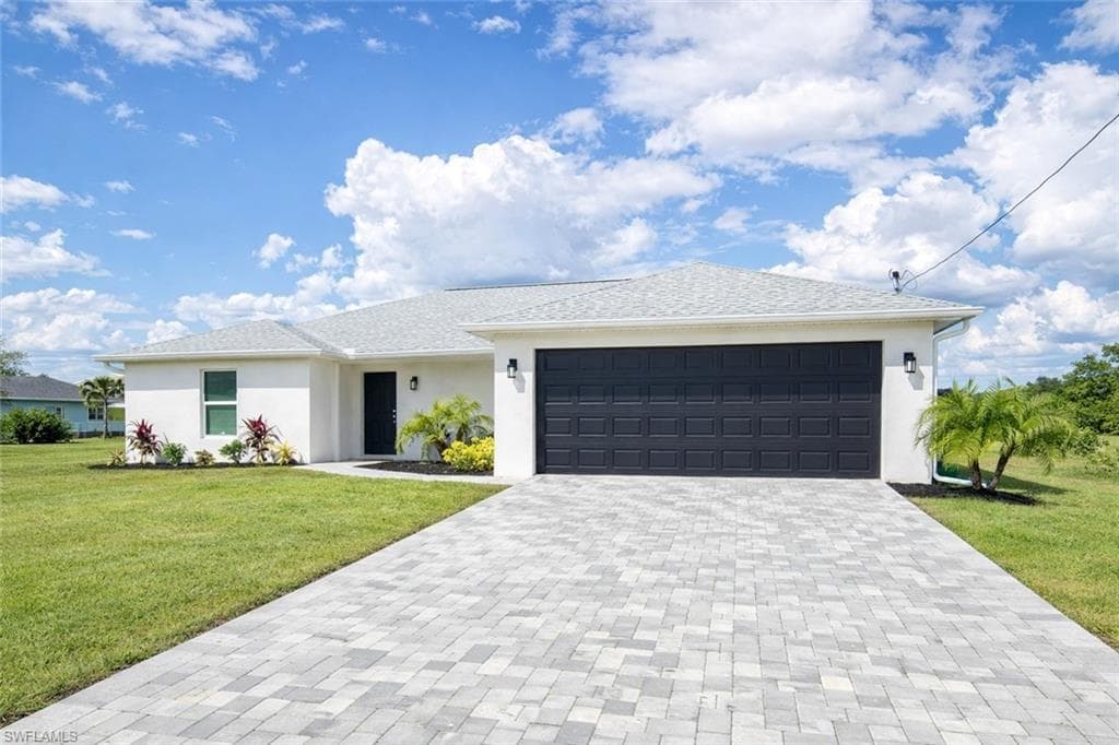 1121 NW 13th TER CAPE CORAL, FL 33993