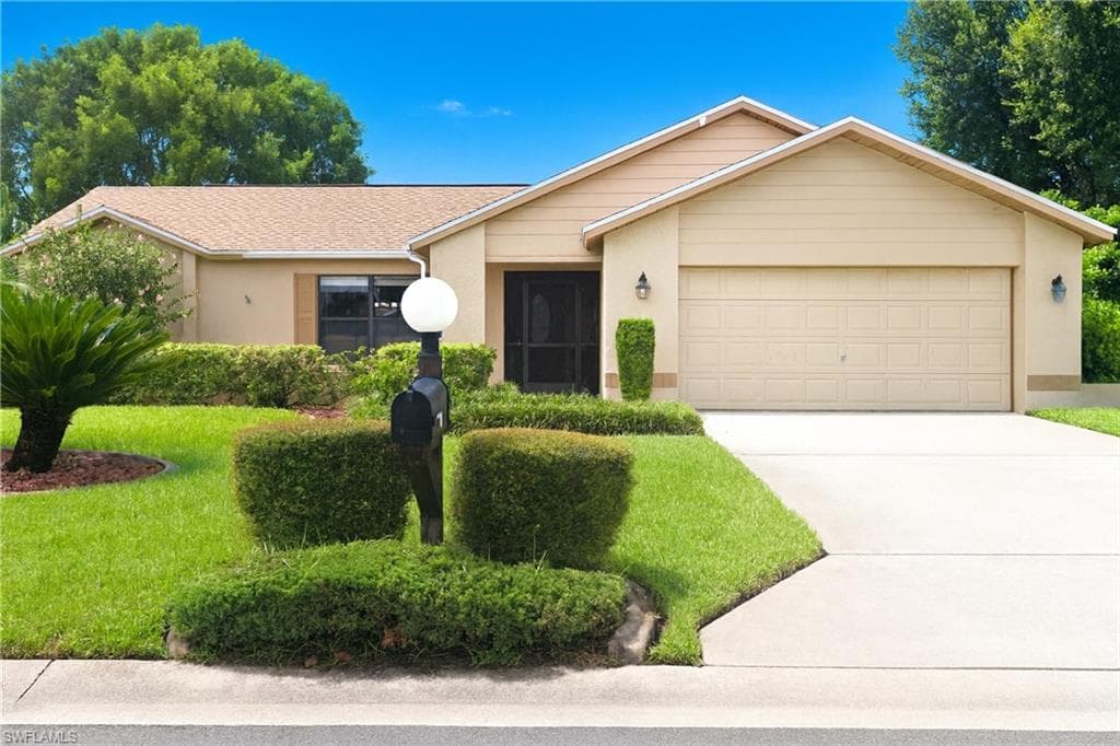 6811 Saint Edmunds LOOP FORT MYERS, FL 33966