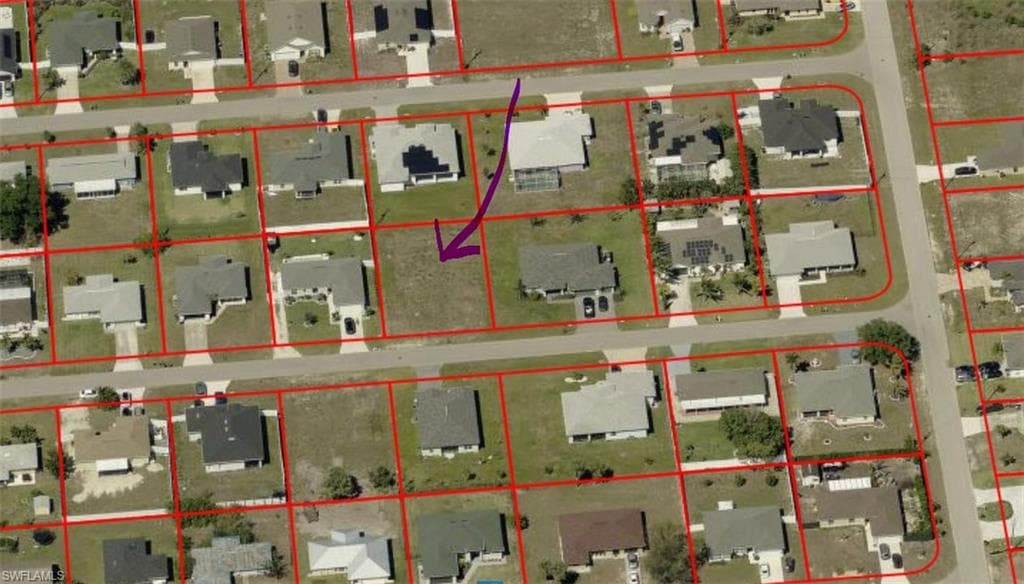 923 NE 10th LN CAPE CORAL, FL 33909