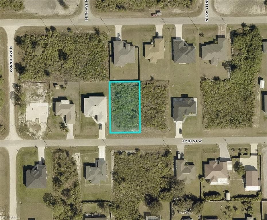 2512 27th ST W LEHIGH ACRES, FL 33971