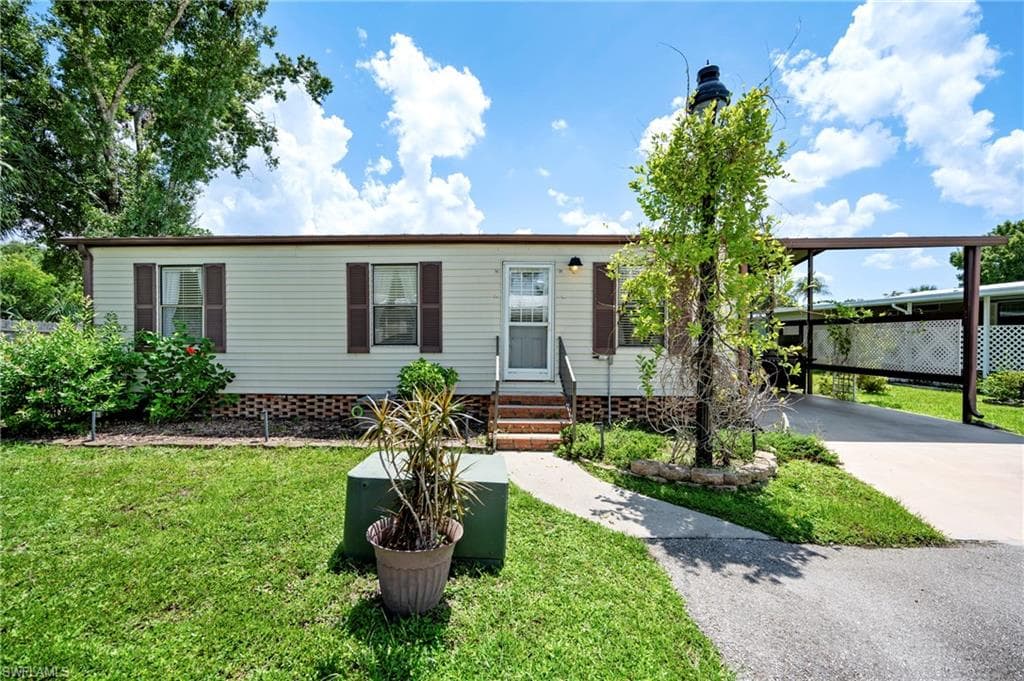 5391 Countrydale CT FORT MYERS, FL 33905