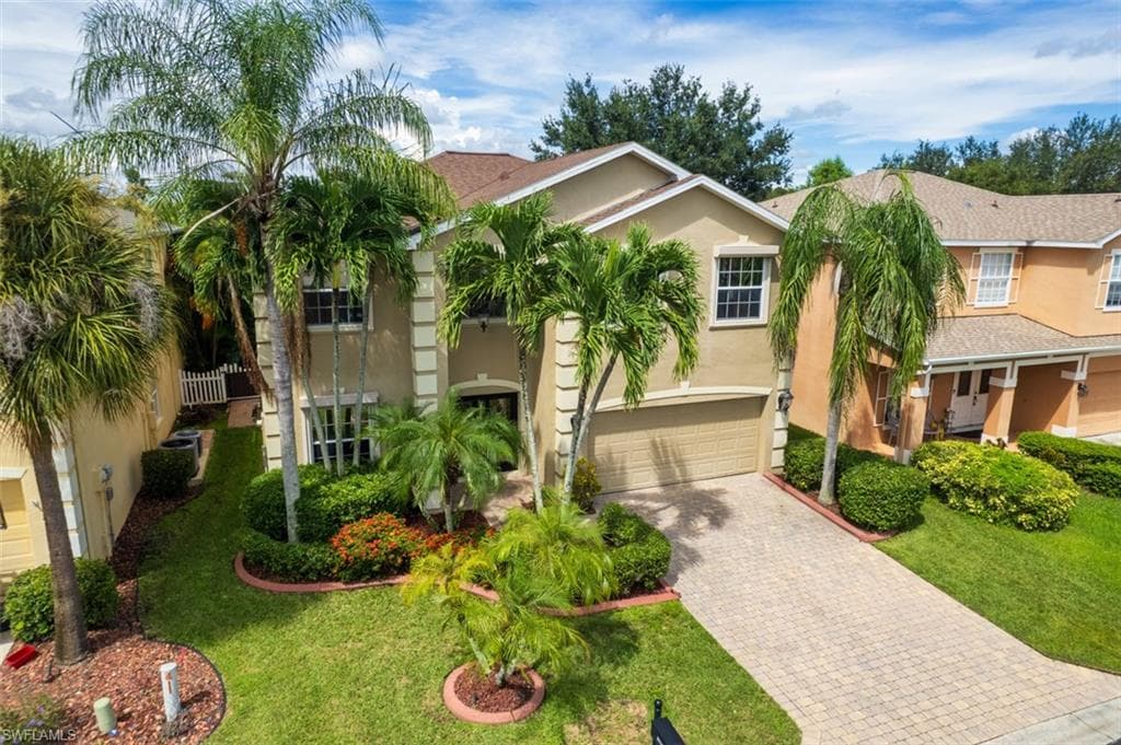 8916 Fawn Ridge DR FORT MYERS, FL 33912