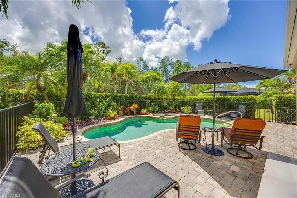 7719 Martino CIR NAPLES, FL 34112