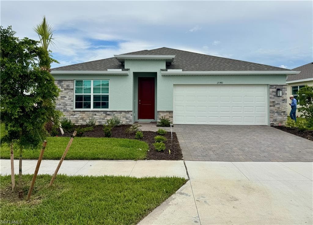17743 Shade Tree LOOP PUNTA GORDA, FL 33982