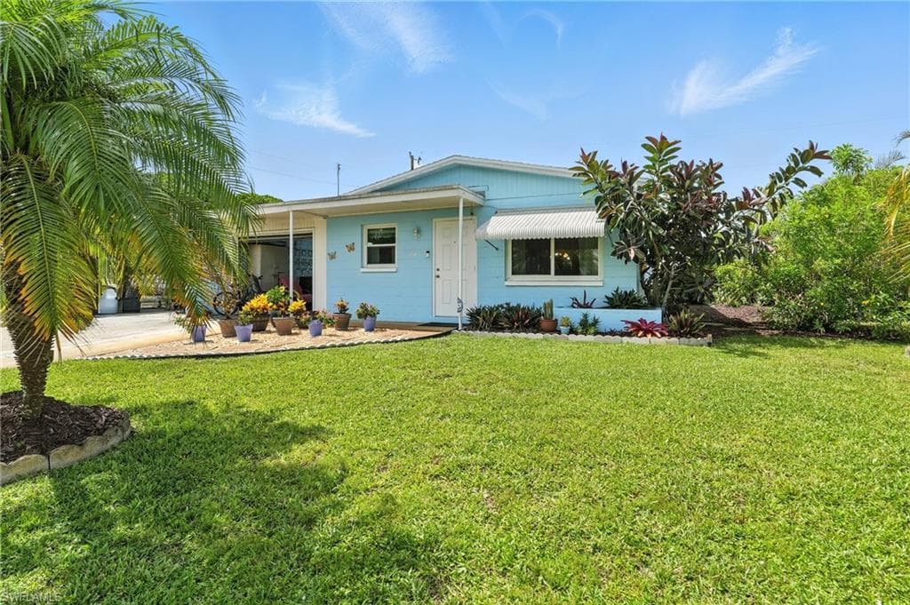 1164 Navajo AVE LEHIGH ACRES, FL 33974