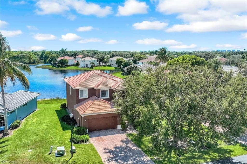 9820 Springlake CIR ESTERO, FL 33928